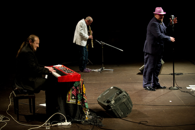 009678  Daniel Charles Tweedie   Freakie Merrmaids  Pierangelo Bettoni - The Daniel Charles